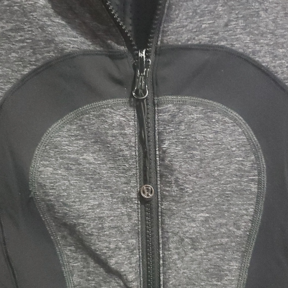 Lululemon Gray and Black Zip-Up Lined Jacket Size 4 - Picture 2 of 7